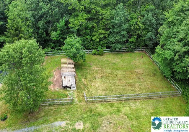 Homes for sale in Chestnuthill Twp, PA | 223 Brink Rd, Chestnuthill Twp, PA 18353 | MLS# 760392