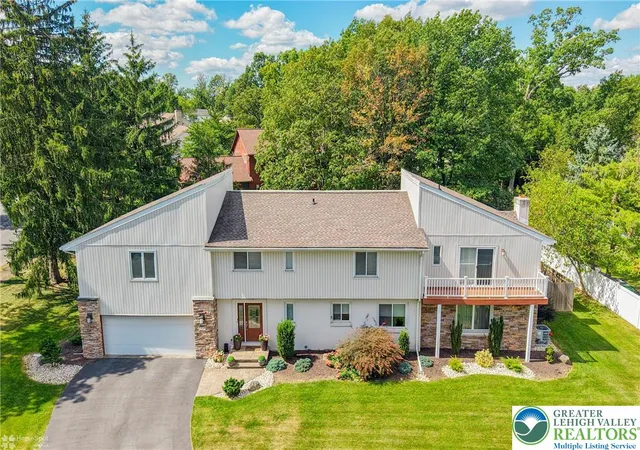 Photo 1 of Single Family Residence at 930 Springhouse Rd, Allentown, PA 18104 | MLS# 763646 | | Sold on 2026-01-05