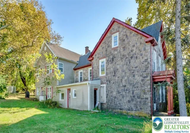 3rd image of 1220 Hay Rd, Temple, PA 19560 | MLS# 765802