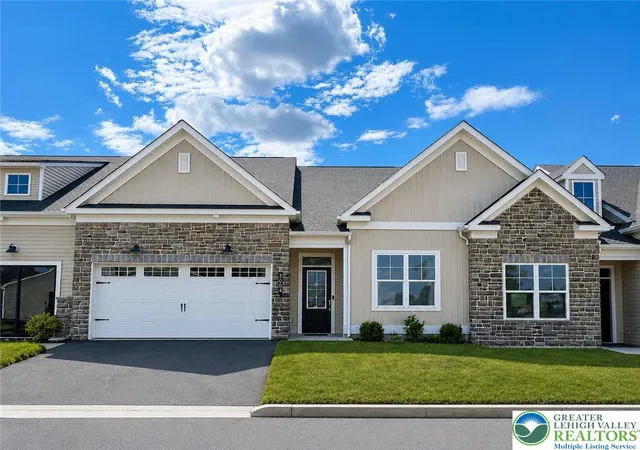 Homes for sale in Whitehall Twp, PA | 1 Grantarthur #taylor Ct, Whitehall Twp, PA 18052 | MLS# 767051
