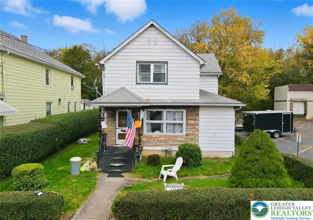 Photo 1 of Single Family Residence at 525 Dewey St, Scranton, PA 18519 | MLS# 767118 |  | Sold on 2026-04-17