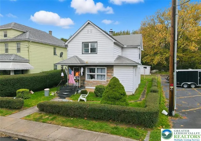 Photo 3 of Single Family Residence at 525 Dewey St, Scranton, PA 18519 | MLS# 767118 |  | Sold on 2026-04-17