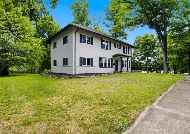 2nd image of 128 S Green St, East Stroudsburg, PA 18301 | MLS# 767698