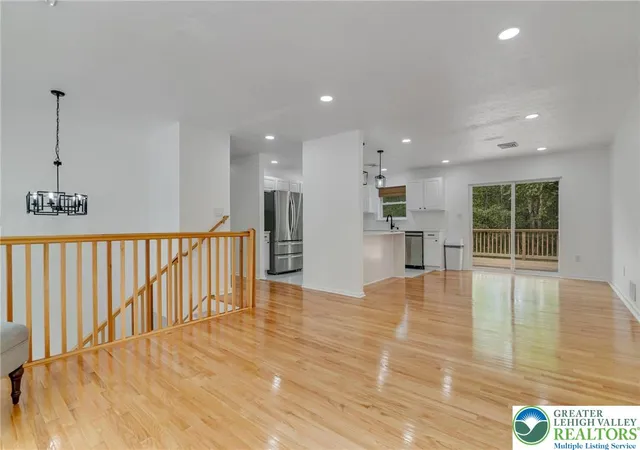 Photo 5 of Single Family Residence at 2105 Cottonwood Ln, Tobyhanna, PA 18466 | MLS# 768062 | | Sold on 2025-12-22