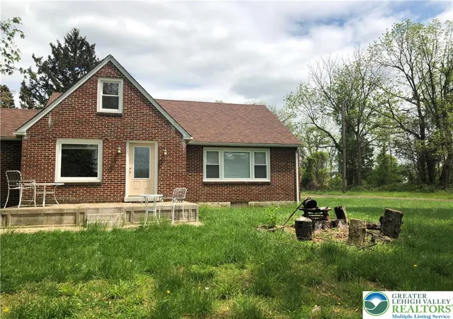 Homes for sale in Lower Saucon Twp, PA | 1931 Meadows Rd, Lower Saucon Twp, PA 18015 | MLS# 768705