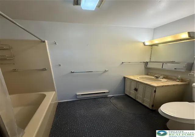 2nd image of 43 Broad St, Tamaqua, PA 18252