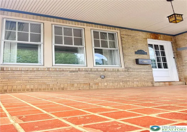 Listing Photo 3 - Condo for sale in building located at 1831 Hamilton, Allentown, PA 18104