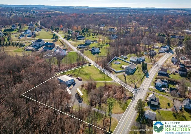 Homes for sale in Bushkill Twp, PA | 102 E Moorestown Rd, Bushkill Twp, PA 18091 | MLS# 769659