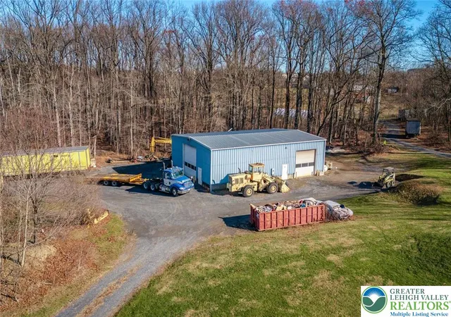 Homes for sale in Bushkill Twp, PA | 102 E Moorestown Rd, Bushkill Twp, PA 18091 | MLS# 769659
