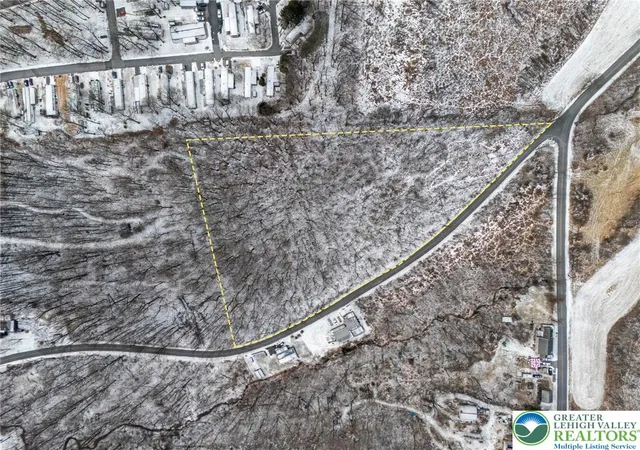 2nd image of 6338 Hickory Rd, Slatington, PA 18080 | MLS# 769673