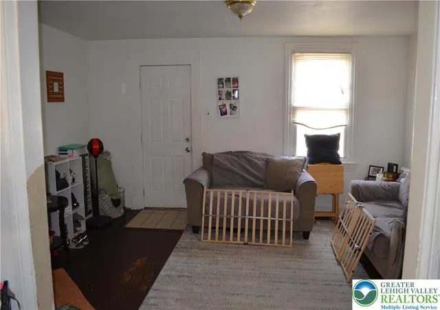 Homes for sale in Easton, PA | 320 S 11Th St, Easton, PA 18042 | MLS# 769982
