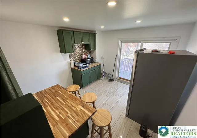 5th image of 219 W Water St, Lansford Boro, PA 18232 | MLS# 770211