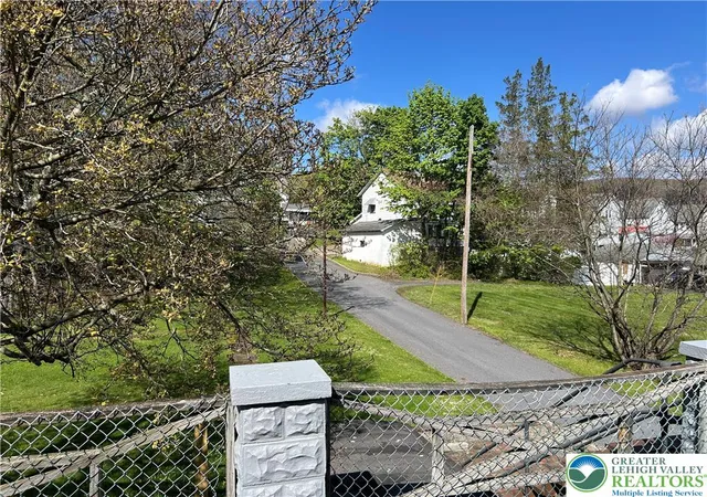 50th image of 412 Pennsylvania Ave, Roseto, PA 18013 | MLS# 770603