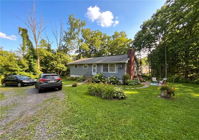 Homes for sale in Smithfield Twp, PA | 162 Independence Rd, Smithfield Twp, PA 18301 | MLS# 770703