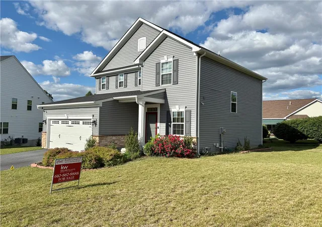 Photo 2 of Single family home for sale at 3951 Trythall St, Bethlehem, PA 18020 | MLS# 770992 | Listing updated on 2026-06-16