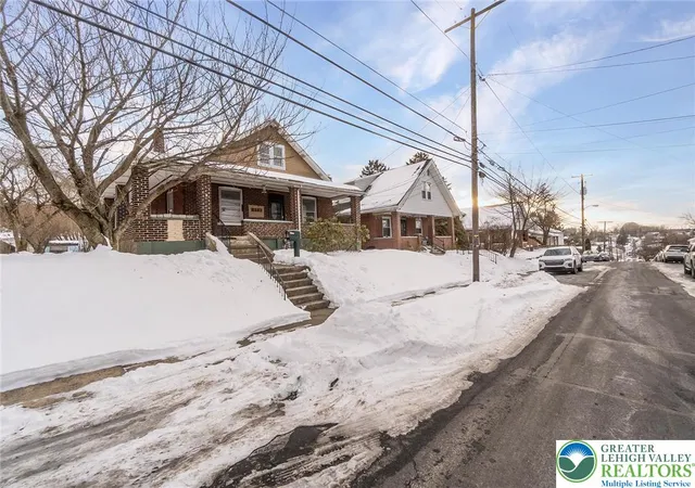 Homes for sale in Easton, PA | 446 Williams St, Easton, PA 18042 | MLS# 771286