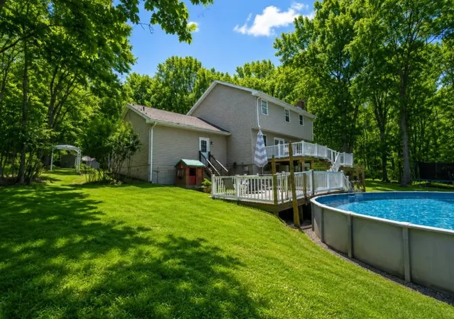 3rd image of 303 E Mountain Top Rd, Summit Hill, PA 18250 | MLS# 771474