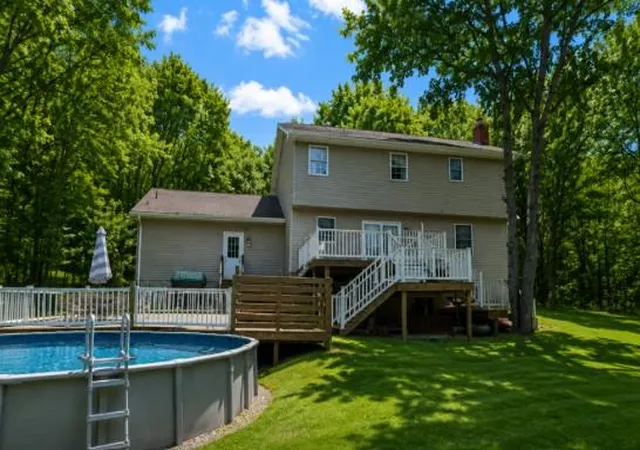 4th image of 303 E Mountain Top Rd, Summit Hill, PA 18250 | MLS# 771474