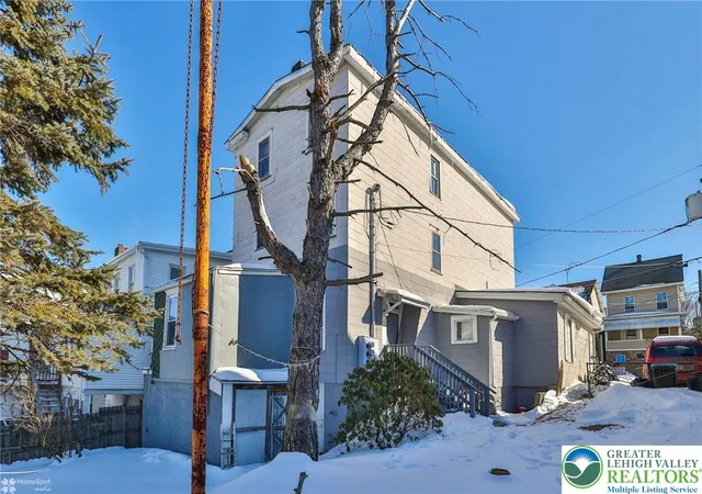 60th image of 115 E Ruddle St, Coaldale Boro, PA 18218 | MLS# 771560