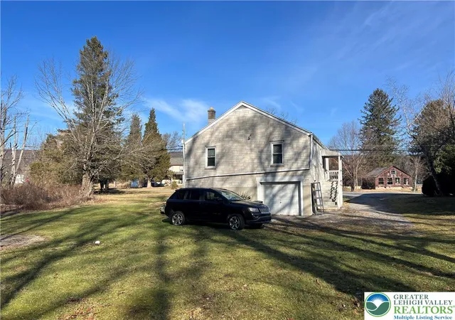 Homes for sale in Lehigh Twp, PA | 3749 Mountain View Dr, Lehigh Twp, PA 18038 | MLS# 771865
