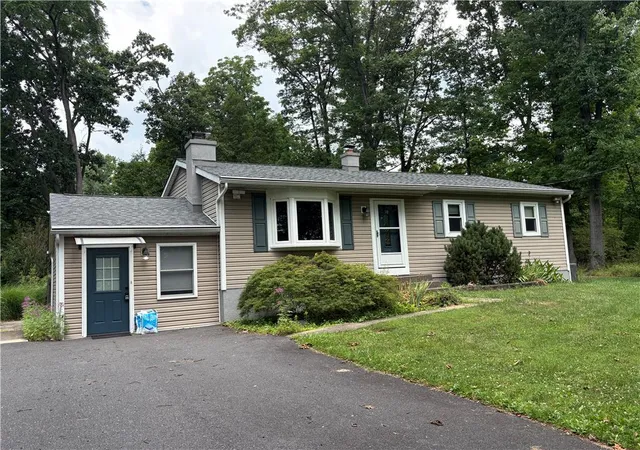 2nd image of 6751 Passer Rd, Coopersburg, PA 18036 | MLS# 771906