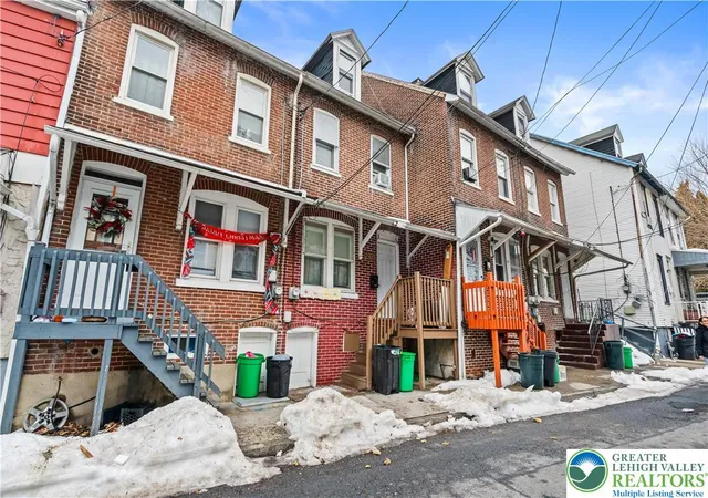 Homes for sale in Allentown, PA | 232 N Railroad St, Allentown, PA 18102 | MLS# 772160