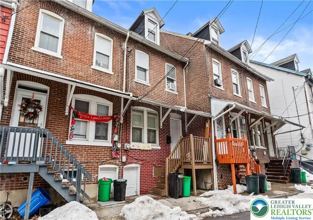 Homes for sale in Allentown, PA | 232 N Railroad St, Allentown, PA 18102 | MLS# 772160