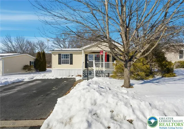 Homes for sale in Lehigh Twp, PA | 4234 Independence Ln, Lehigh Twp, PA 18088 | MLS# 771794