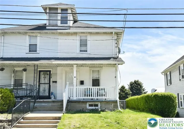 Homes for sale in Nazareth Boro, PA | 123 Spring St, Nazareth Boro, PA 18064 | MLS# 772211