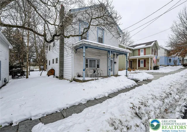 Photo 1 of Single family home for sale at 10 E Harrison St, Tunkhannock, PA 18657 | MLS# 772310 | Listing updated on 2026-03-27