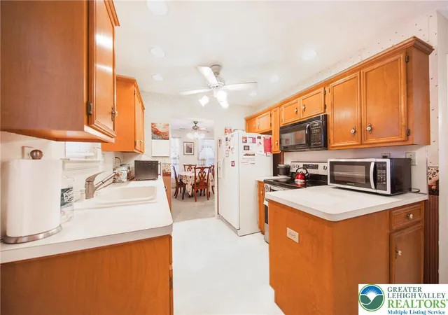 3rd image of 1819 Chianti Pl, Easton, PA 18045 | MLS# 772412