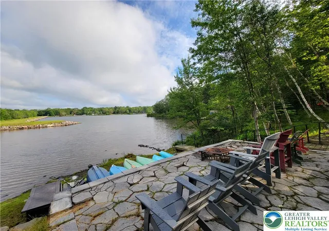 Homes for sale in Coolbaugh Twp, PA | 3172 Carobeth Dr, Coolbaugh Twp, PA 18466 | MLS# 772544