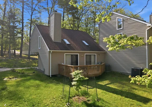 Homes for sale in Lehman Twp, PA | 3322 Windermere Dr, Lehman Twp, PA 18324 | MLS# 772688