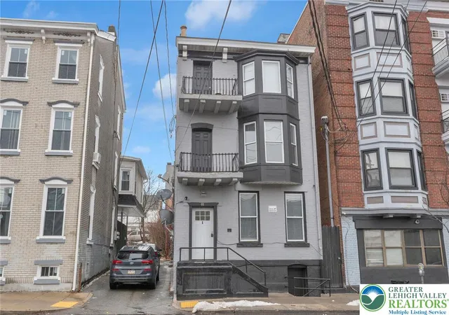 Homes for sale in Allentown City, PA | 611 W Turner St, Allentown City, PA 18104 | MLS# 772702