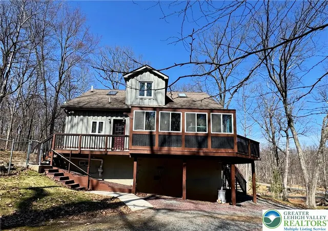 Homes for sale in Lehman Twp, PA | 1216 Dogwood Ln, Lehman Twp, PA 18324 | MLS# 772549