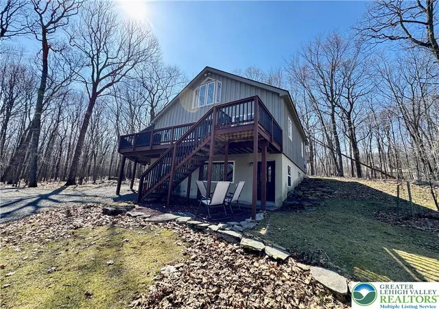 Homes for sale in Lehman Twp, PA | 1216 Dogwood Ln, Lehman Twp, PA 18324 | MLS# 772549