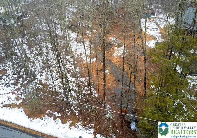 Homes for sale in Middle Smithfield Twp, PA | 198 Bristol Cir W #198, Middle Smithfield Twp, PA 18302 | MLS# 772770