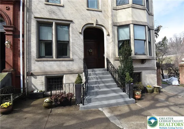 4th image of 134 3Rd St, Easton, PA 18042 | MLS# 772433