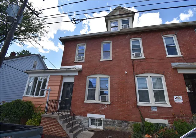Homes for sale in Easton, PA | 509 Parsons St, Easton, PA 18042 | MLS# 772915
