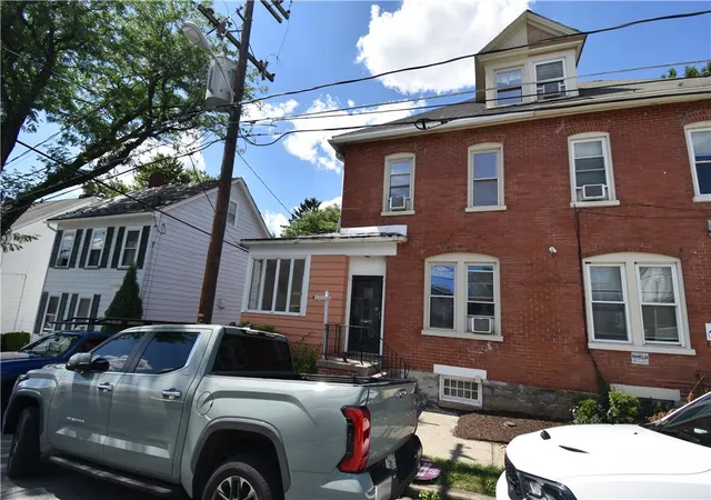 Homes for sale in Easton, PA | 509 Parsons St, Easton, PA 18042 | MLS# 772915