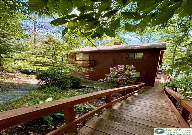 Photo 1 of Single Family Residence at 133 N Eastwood Dr, Greentown, PA 18426 | MLS# 773047 | | Sold on 2026-04-24