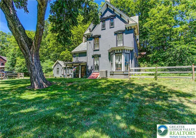 Homes for sale in Nockamixon Twp, PA | 9754 Easton Rd, Nockamixon Twp, PA 18930 | MLS# 773211