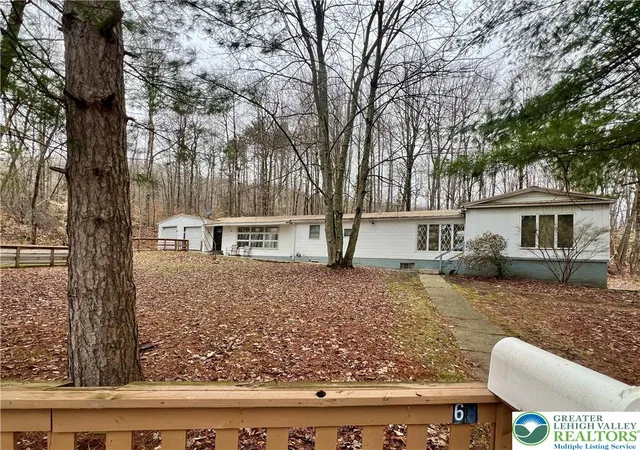 Homes for sale in Fell Twp, PA | 68 Midland St, Fell Twp, PA 18407 | MLS# 773313