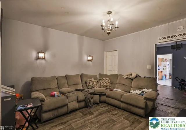 Homes for sale in Allentown, PA | 317 N Law St, Allentown, PA 18102 | MLS# 773002