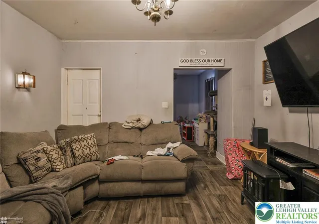 Homes for sale in Allentown, PA | 317 N Law St, Allentown, PA 18102 | MLS# 773002