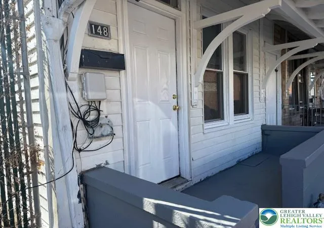 Homes for sale in Allentown City, PA | 148 Chestnut St, Allentown City, PA 18101 | MLS# 773127