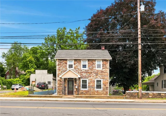 Homes for sale in Bethlehem Twp, PA | 3276 Easton Ave, Bethlehem Twp, PA 18020 | MLS# 773319