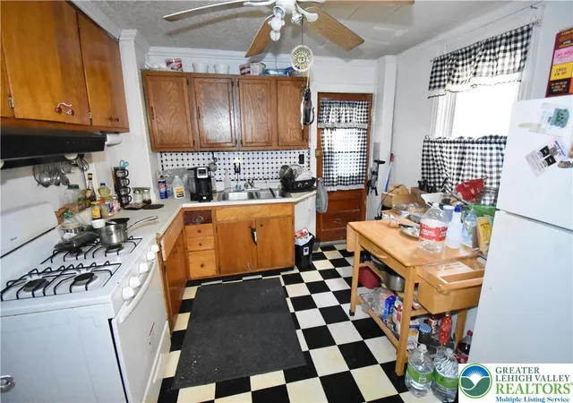 Homes for sale in Easton, PA | 22 S Raspberry St, Easton, PA 18042 | MLS# 773352