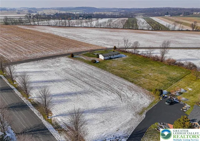 Homes for sale in Upper Macungie Twp, PA | 10114 Dietrich Rd, Upper Macungie Twp, PA 18031 | MLS# 773529
