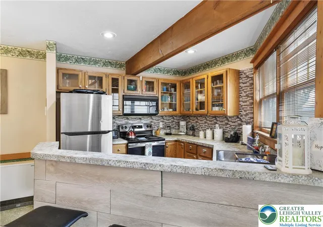 4th image of 426 Oak Ct, Jackson Twp, PA 18372 | MLS# 773600